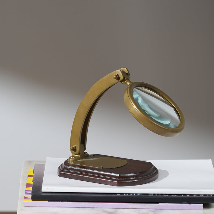Decorative Aluminium Antique Magnifier Elegant Copper Accent Piece