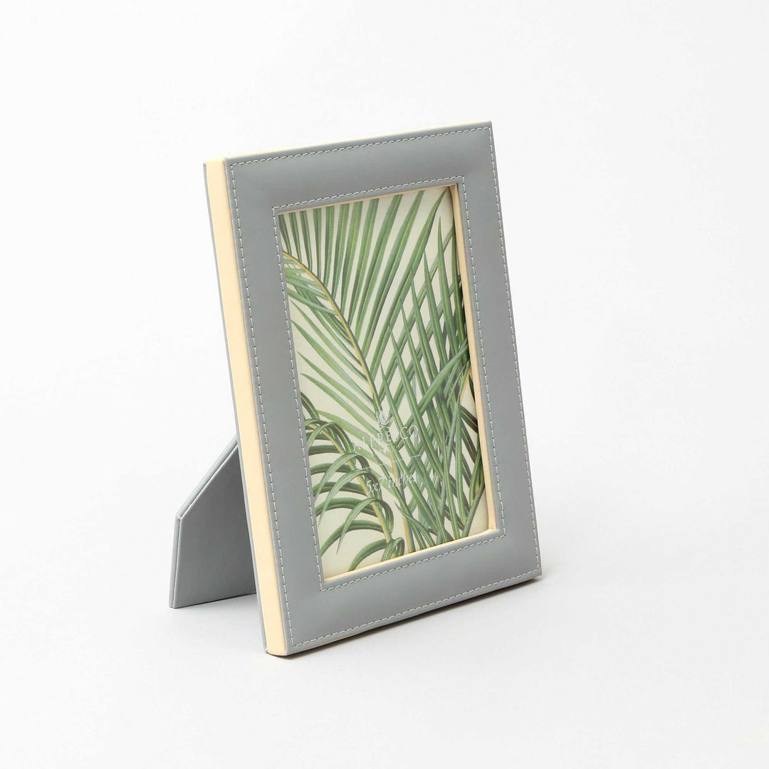 Sleek Grey Photo Frame for Displaying Your Favorite Memories