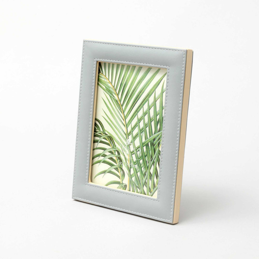 Sleek Grey Photo Frame for Displaying Your Favorite Memories