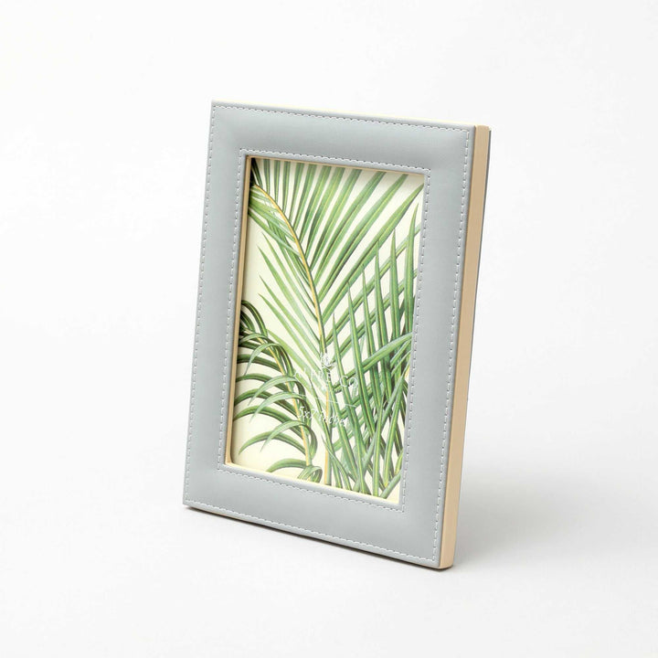 Sleek Grey Photo Frame for Displaying Your Favorite Memories