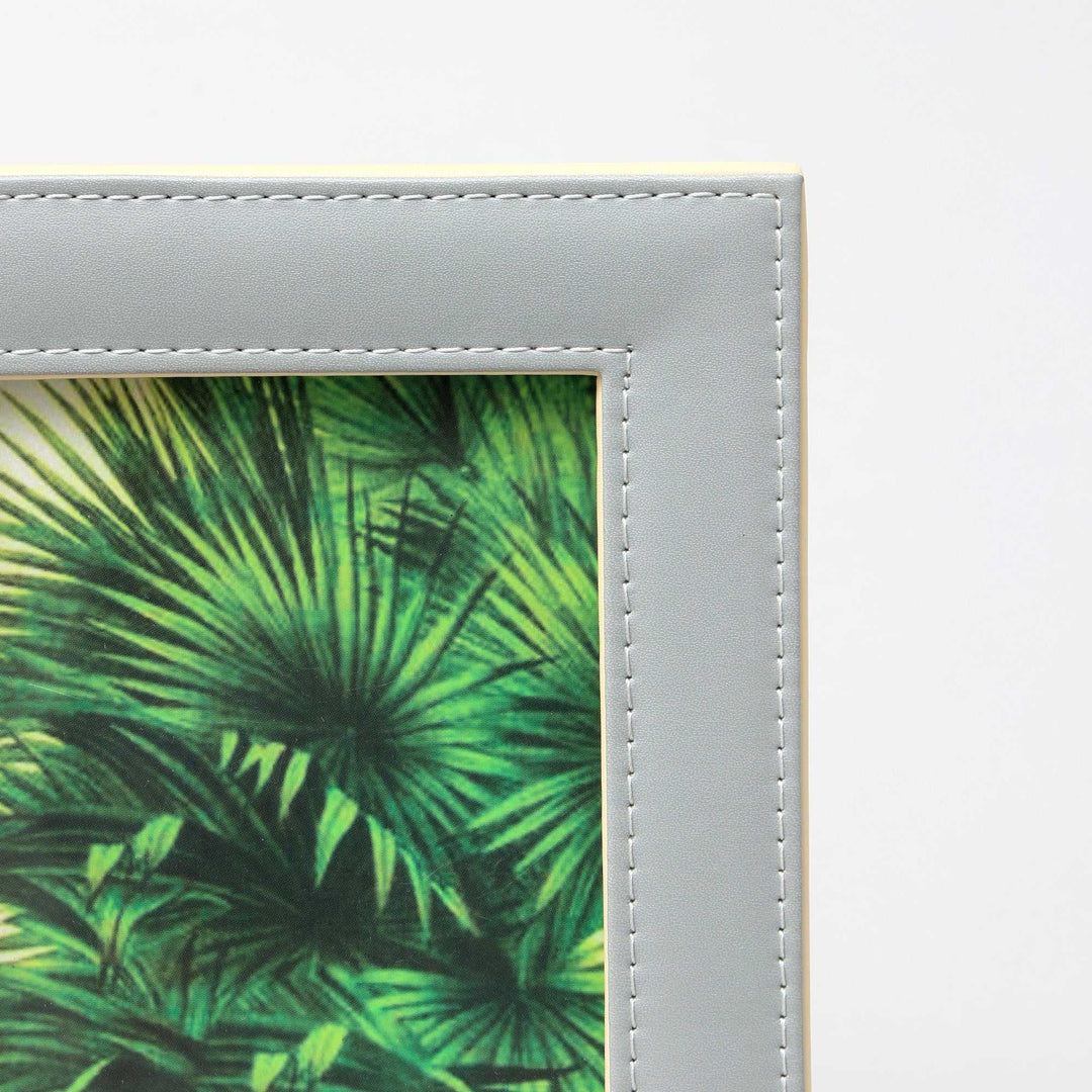 Sleek Grey Photo Frame for Displaying Your Favorite Memories