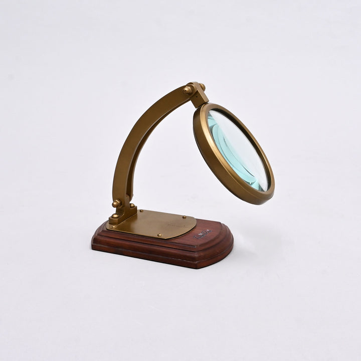 Decorative Aluminium Antique Magnifier Elegant Copper Accent Piece