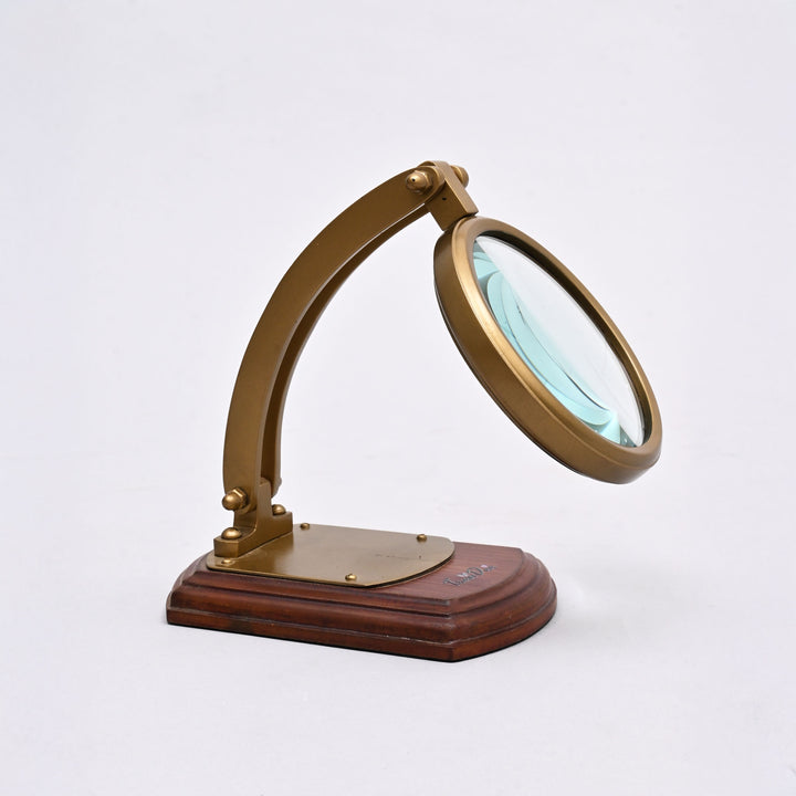 Decorative Aluminium Antique Magnifier Elegant Copper Accent Piece
