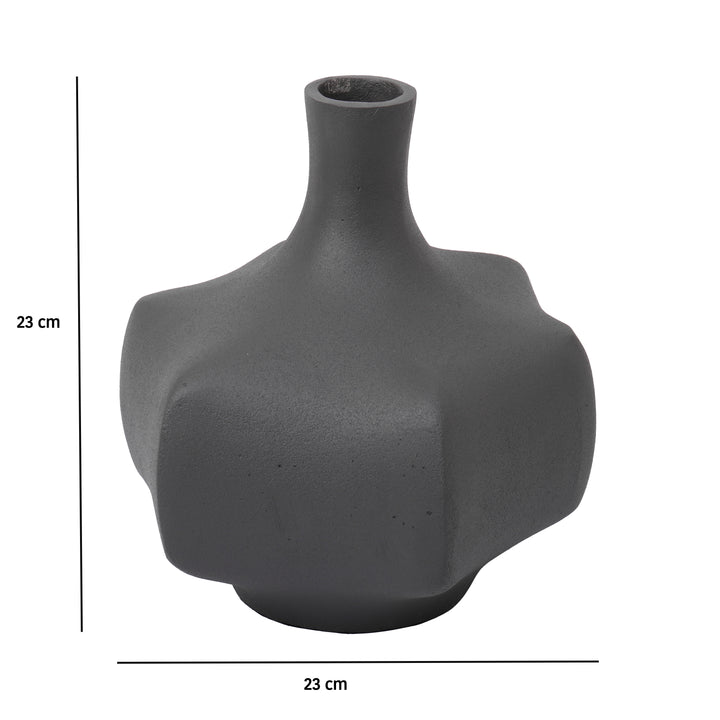 Verdant Metal Oasis Vase | Vibrant Metal Vase for Bold Floral Displays