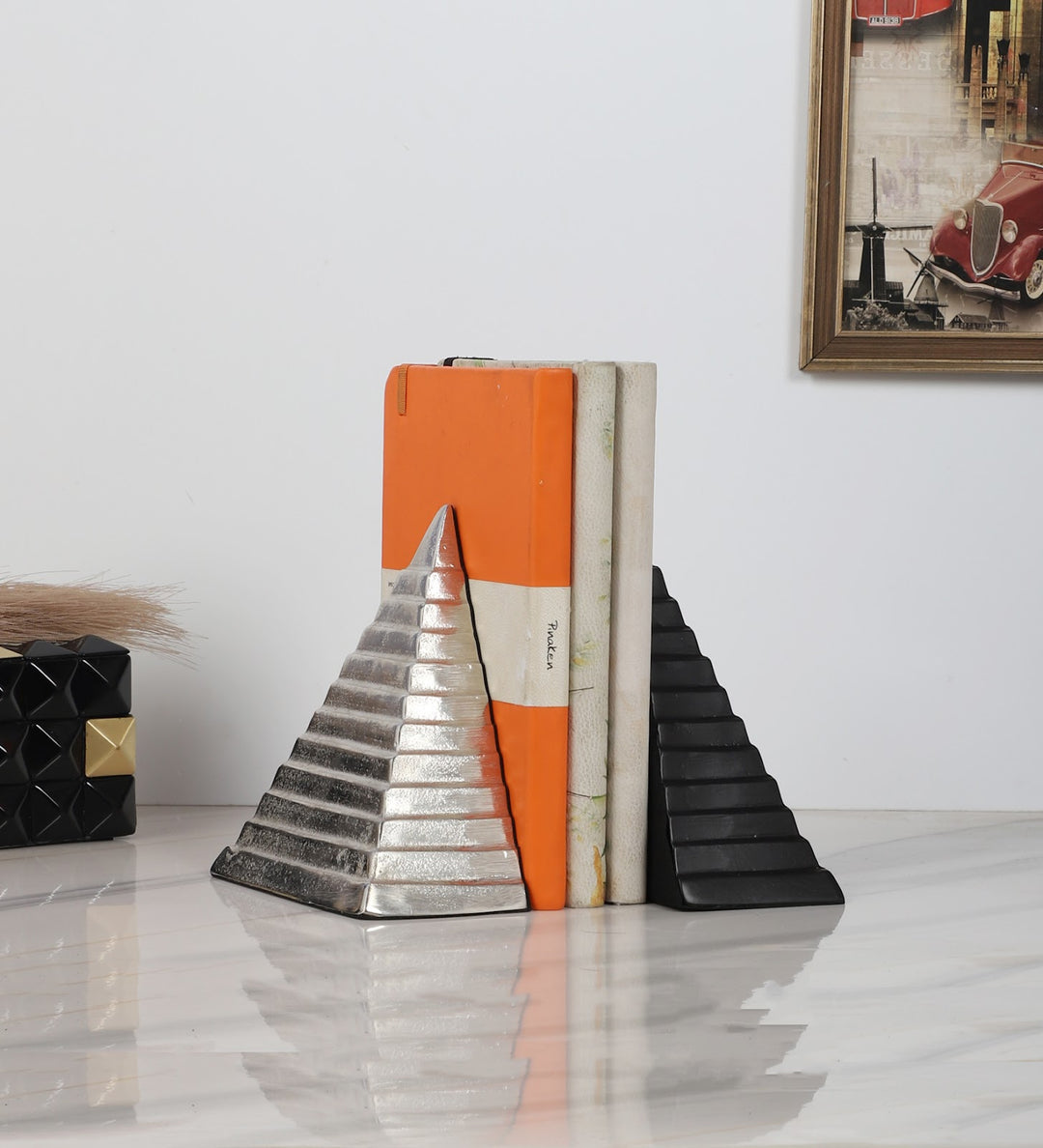 Expobazaar Pyramidon Bookend Silver & Black