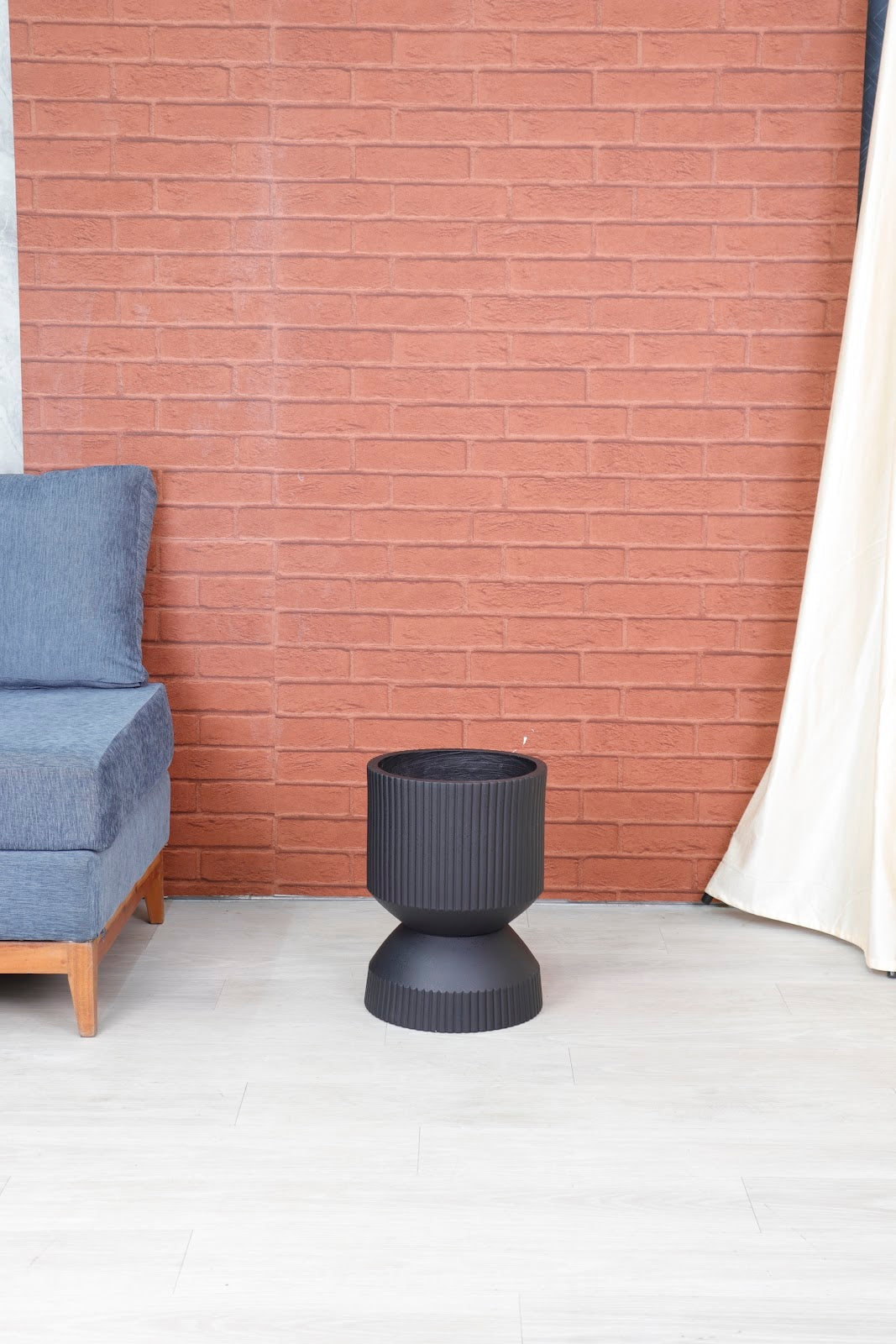 Expobazaar Ribbed Grey Hourglass Large Planter