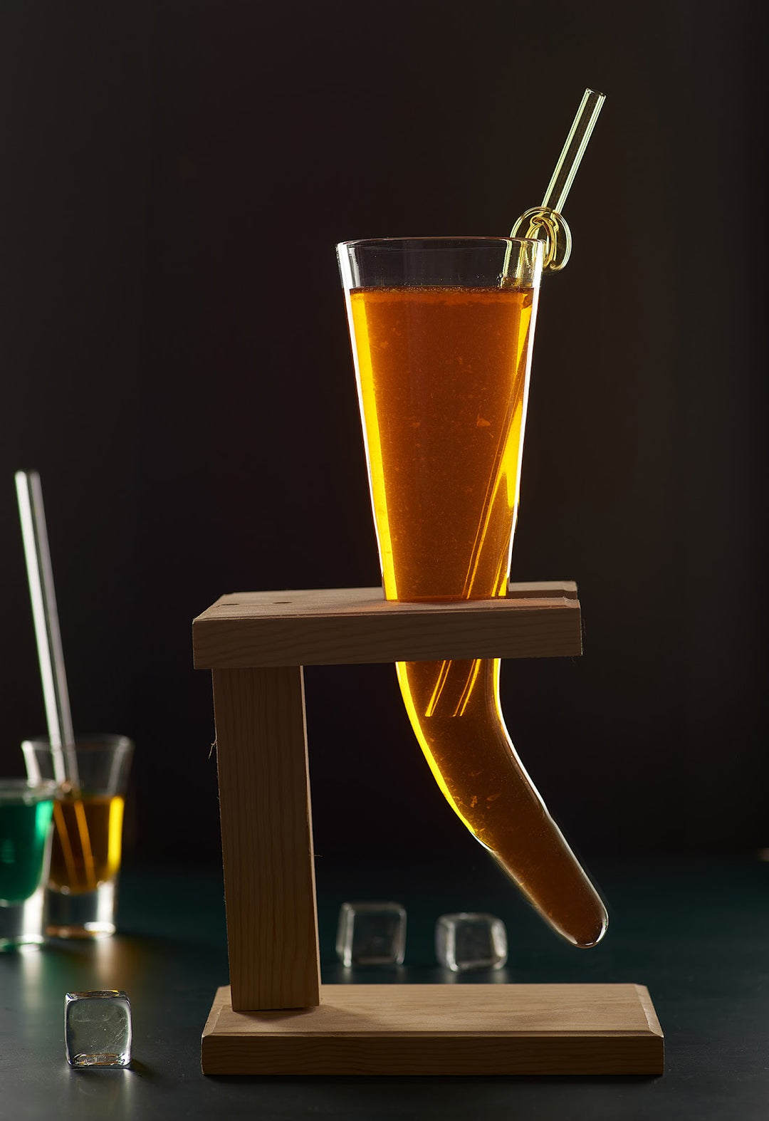 Horn Glass with Wooden Stand in borosilicate glass, 350 ml