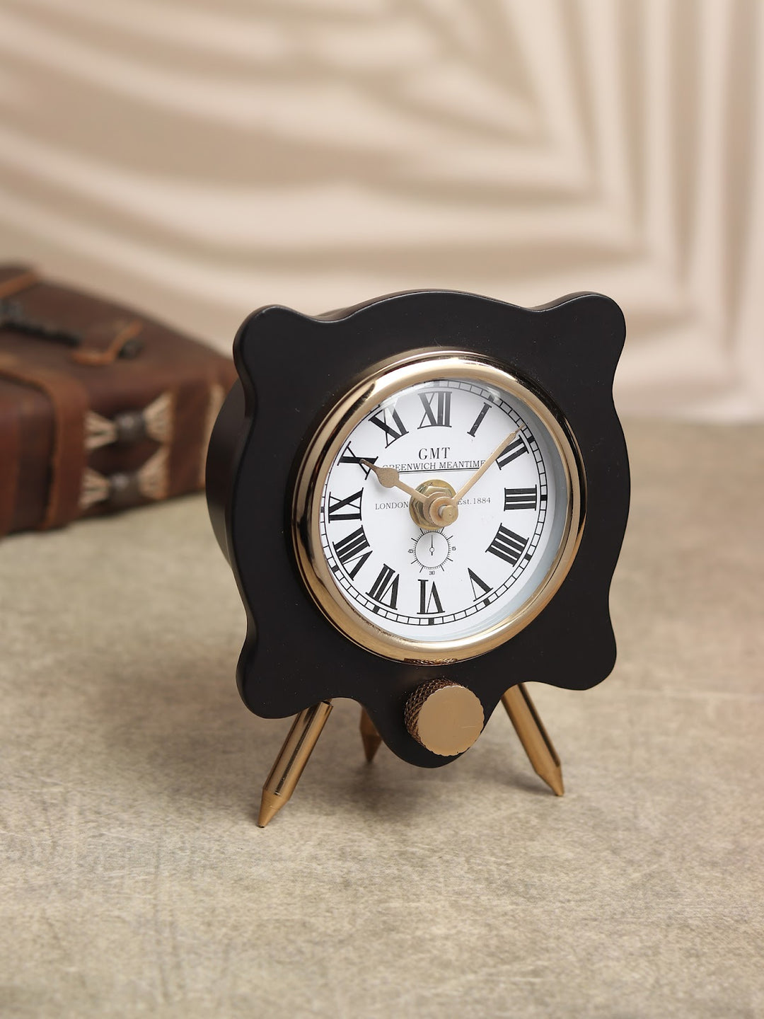 Expobazaar Pixel Pulse Table Clock in Black
