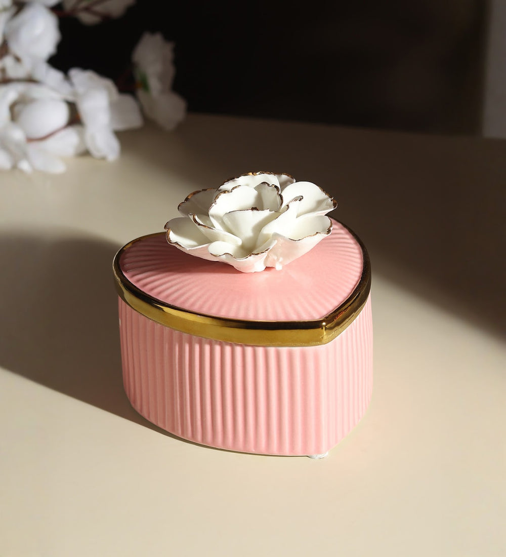 Lovebloom Heart Porcelain Trinket Box with Gold Edge view 2