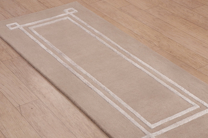Oblong Contours Wool-Viscose Hallway Runner
