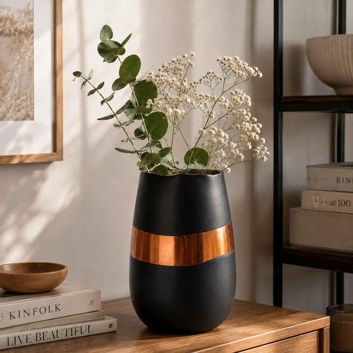 Glass Flower Vase, Black