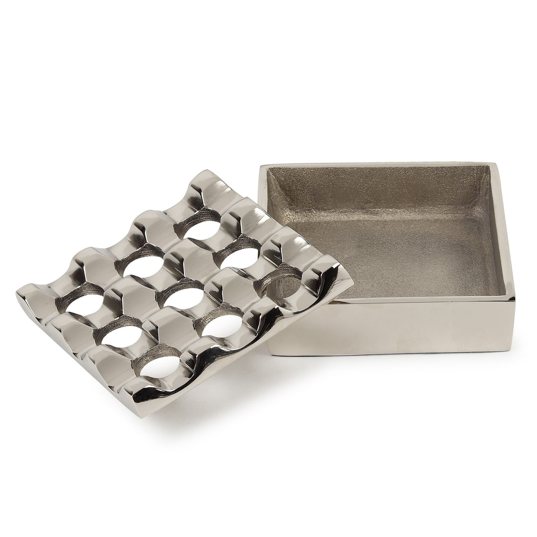 Expobazaar AlaricÂ’s silver ashtray
