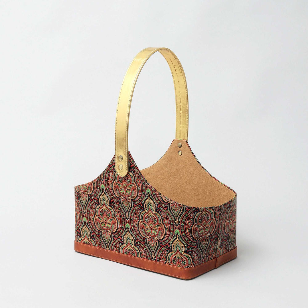 Bold Print Moon Cut Basket for Stylish Gift Hampers