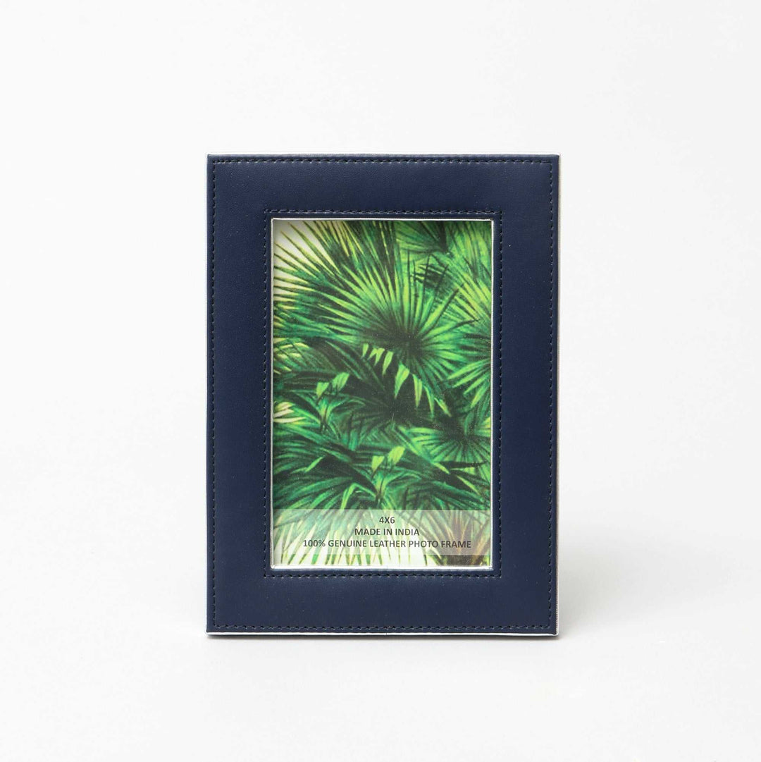 Navy Blue Frame for Showcasing Cherished Moments with Style