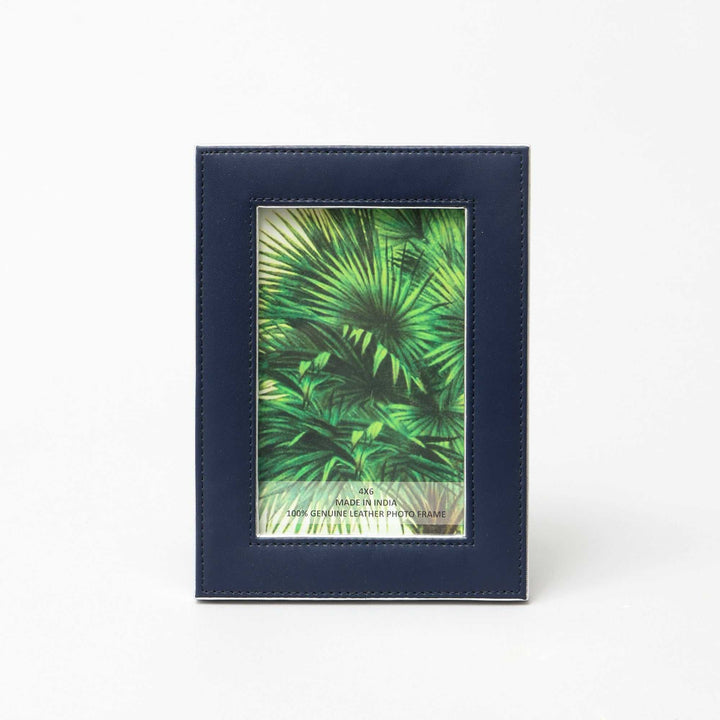Navy Blue Frame for Showcasing Cherished Moments with Style