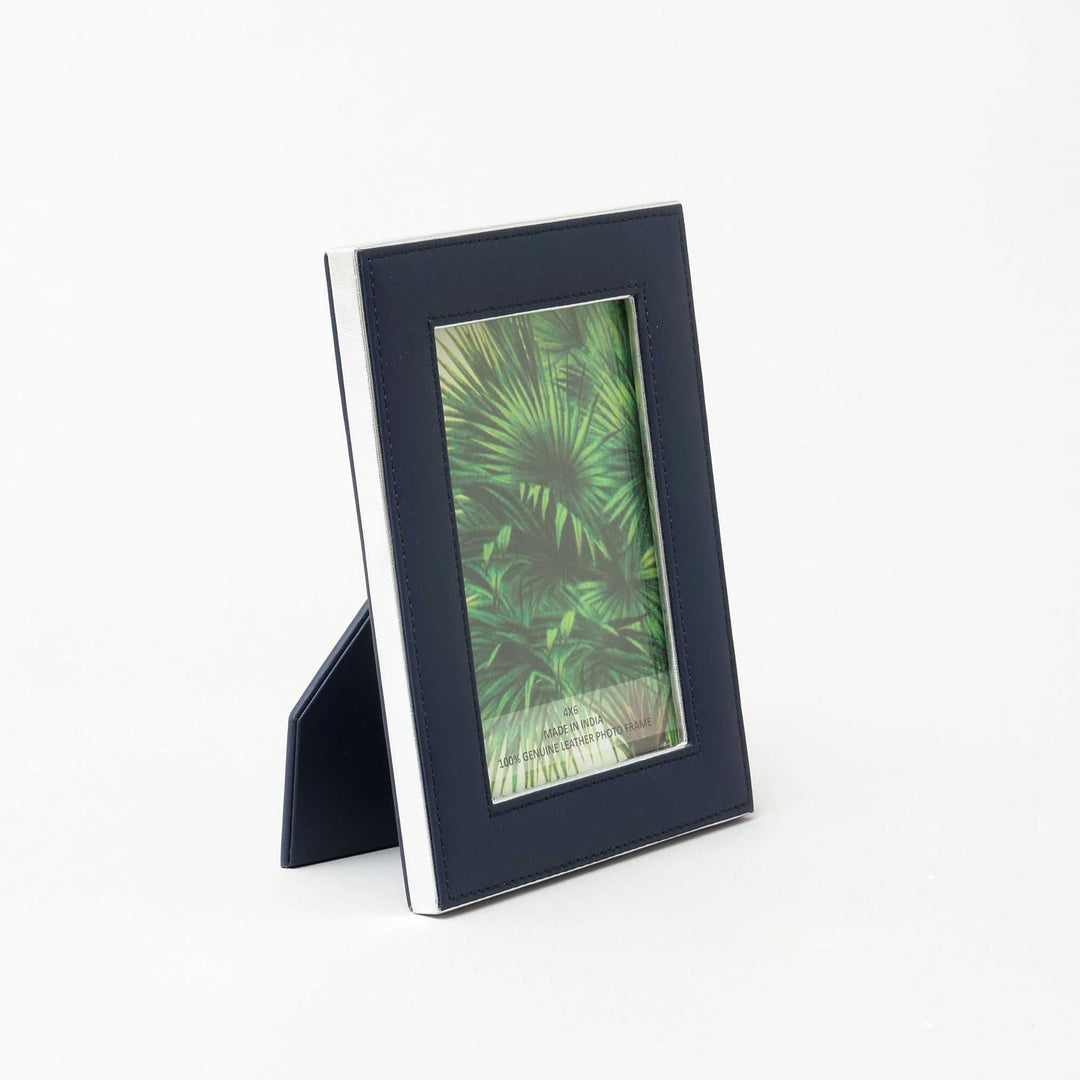 Navy Blue Frame for Showcasing Cherished Moments with Style