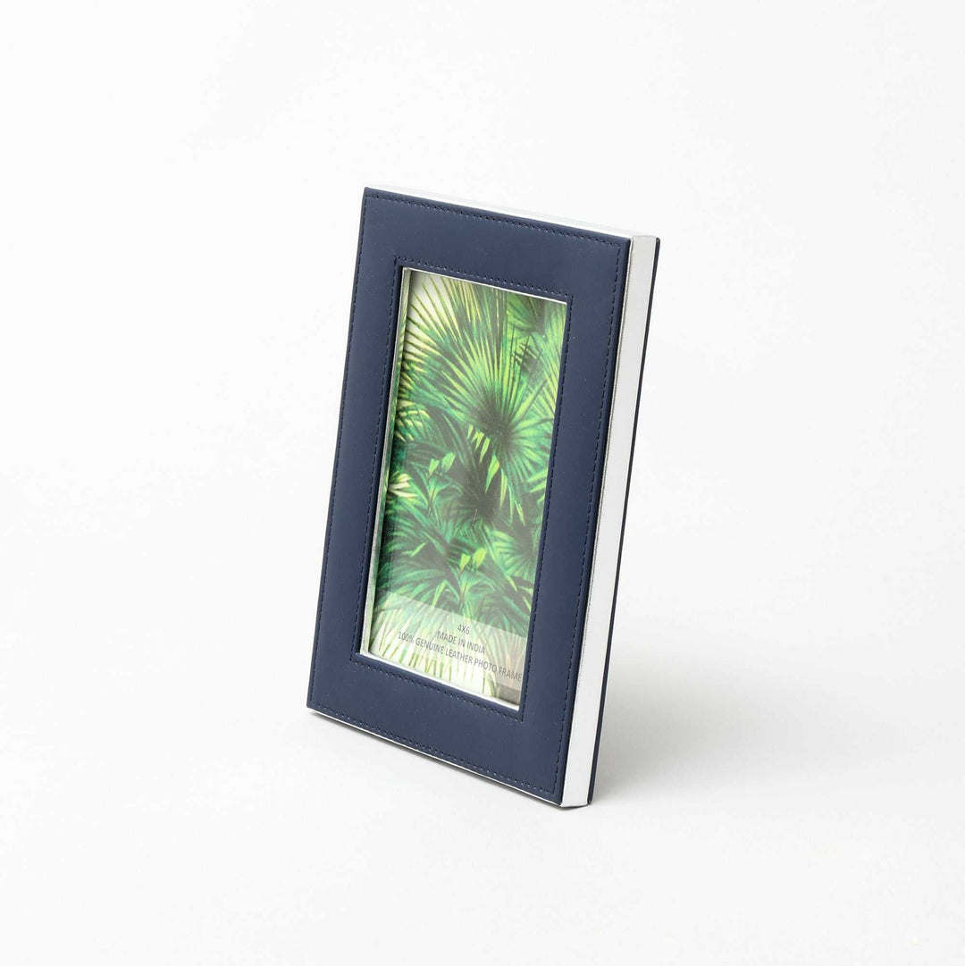 Navy Blue Frame for Showcasing Cherished Moments with Style