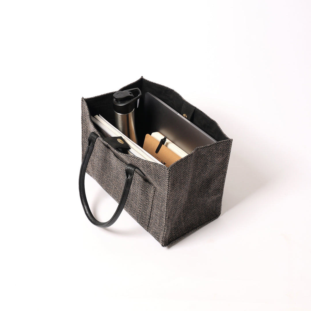 Expobazaar Sleek Urban Tote: Dark Grey & Black Unisex Handbag for Work and Play