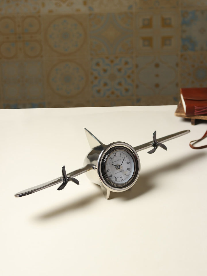 Expobazaar Jettison Table Clock In Silver