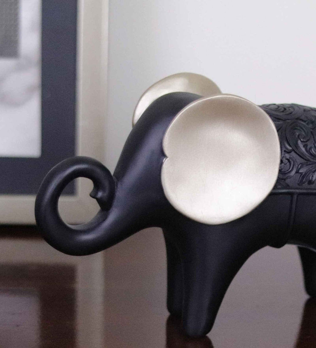 Expobazaar Elegant Elephant Resin Sculpture for Modern Home Decor
