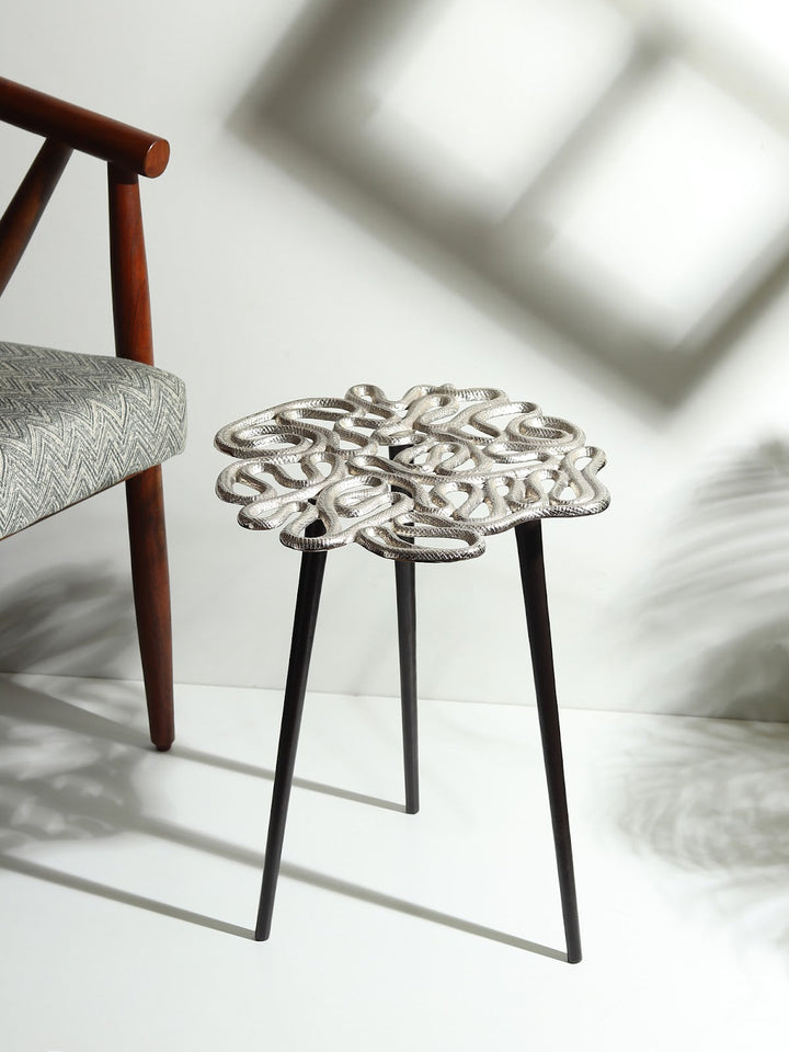 Expobazaar Sliitherin's end Table in Silver