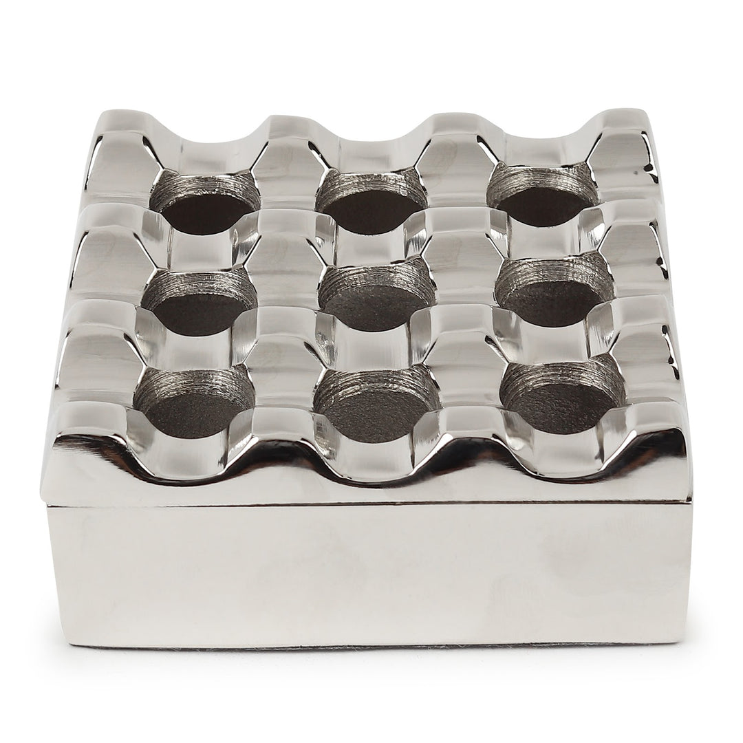 Expobazaar AlaricÂ’s silver ashtray