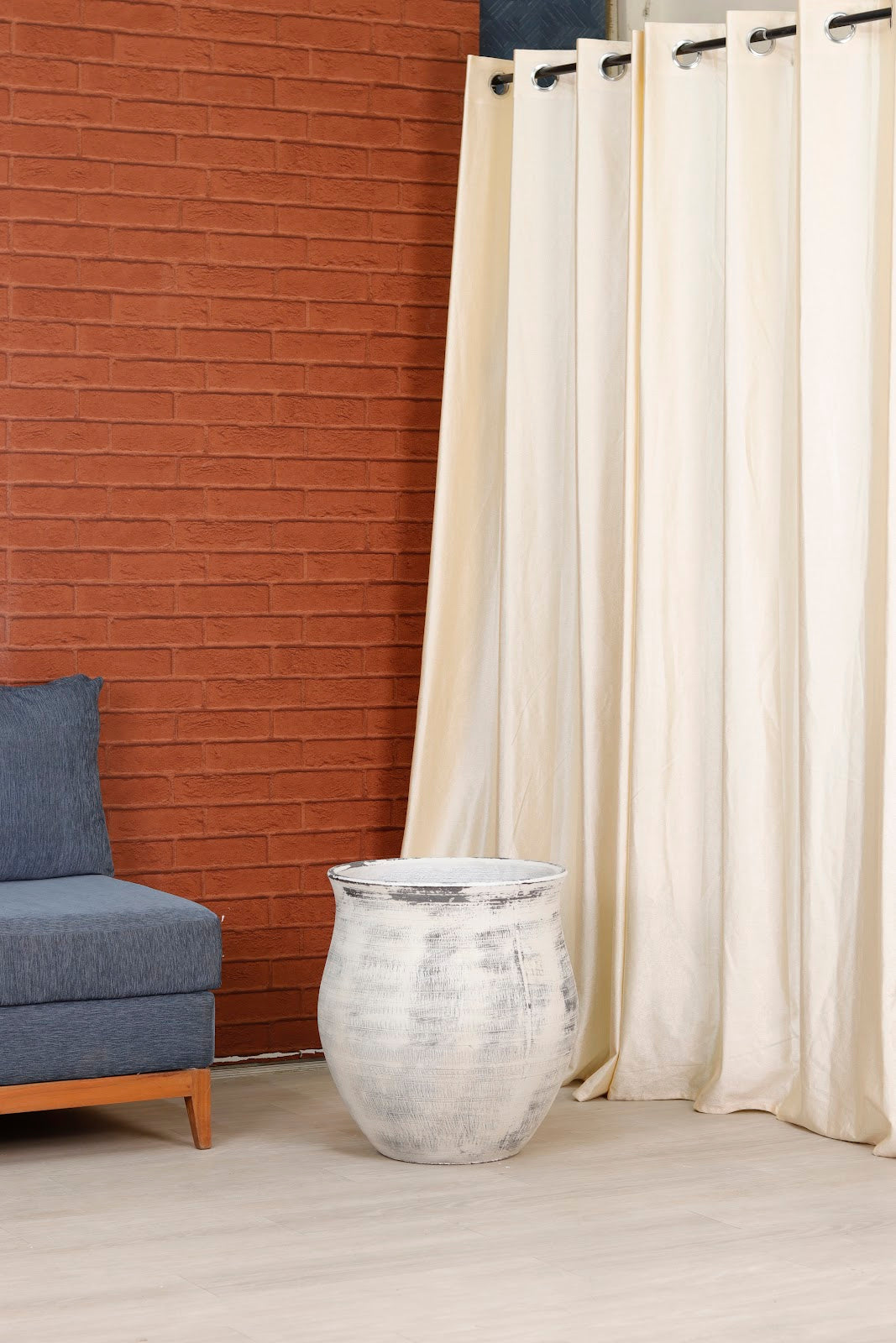 Expobazaar Classic Grey Urn‑Shape Decorative Large Planter