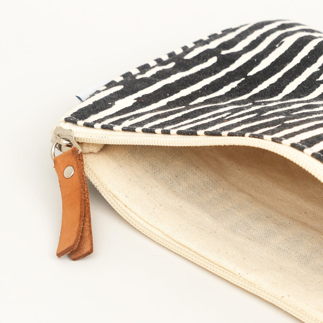 Black Stripe Print Canvas Zipper Pouch, View 4