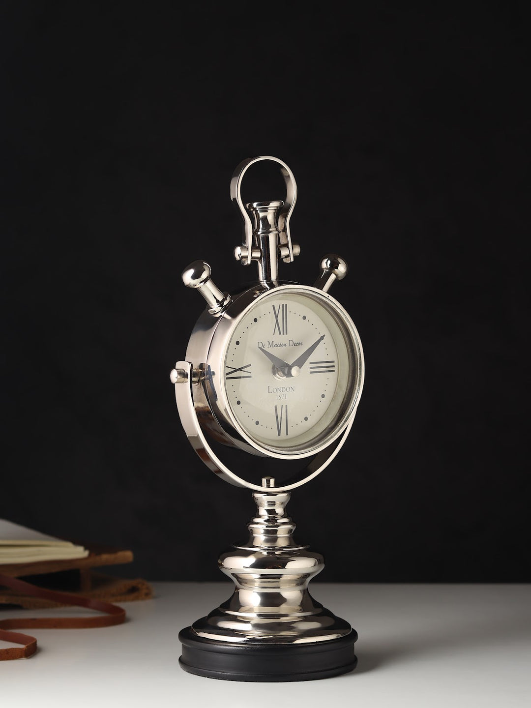 Expobazaar Aristotime Table Clock In Silver