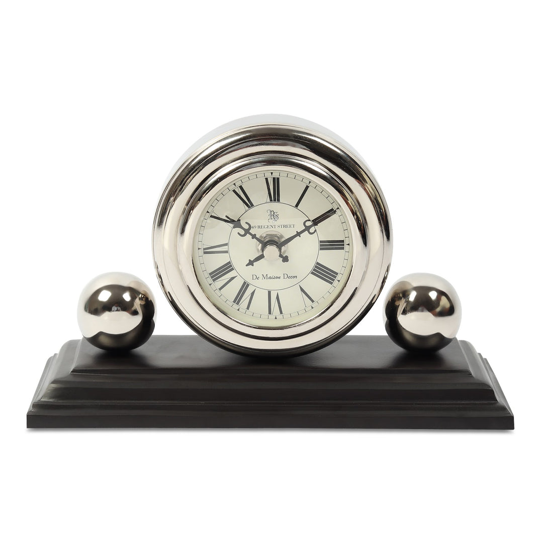 Expobazaar Orbitron table clock in silver