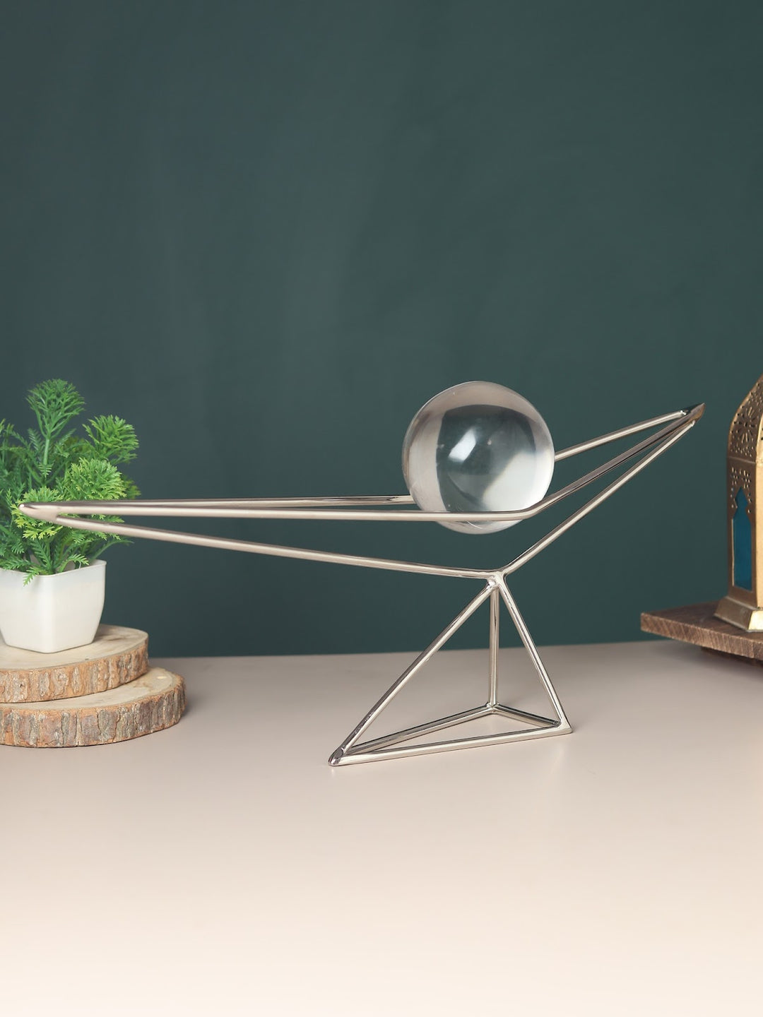 Expobazaar Orbs Triangular Nexus With Crystal Ball