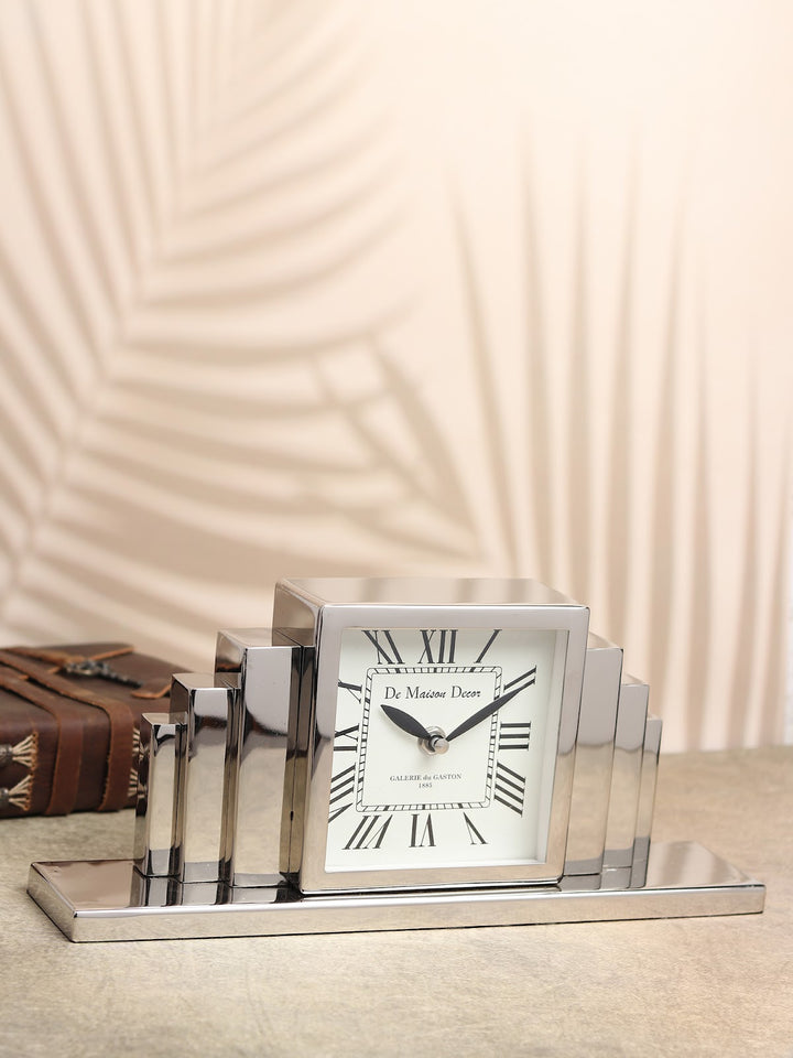 Expobazaar Metropolitan Marvel table clock in Silver