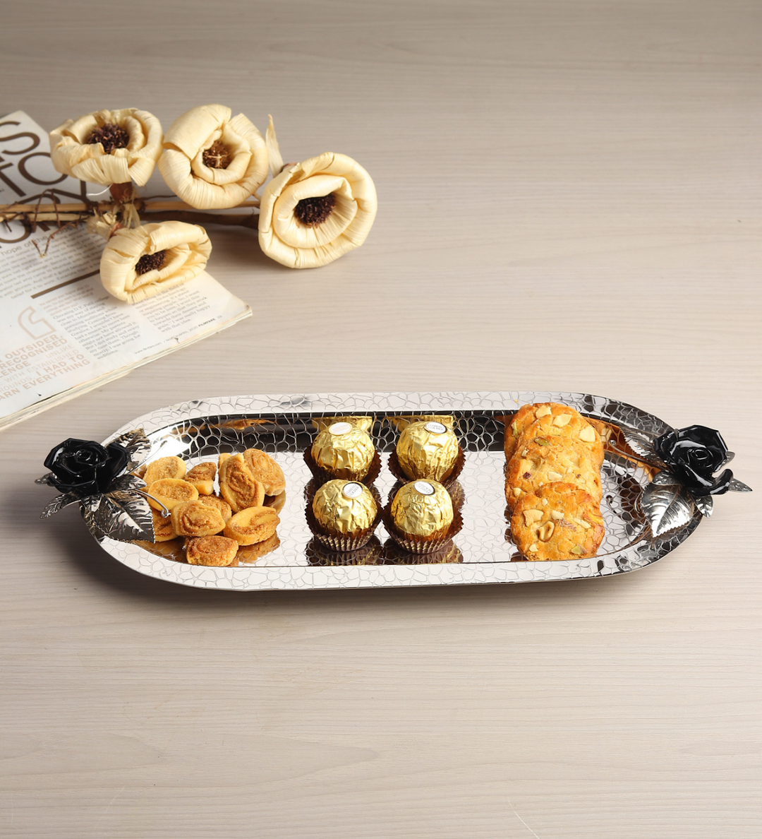 Petal Eclat Oval Stainless Steel Serving Tray Black view 2