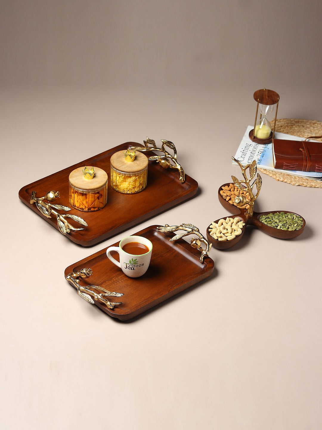 Expobazaar Pomegranate tray gold