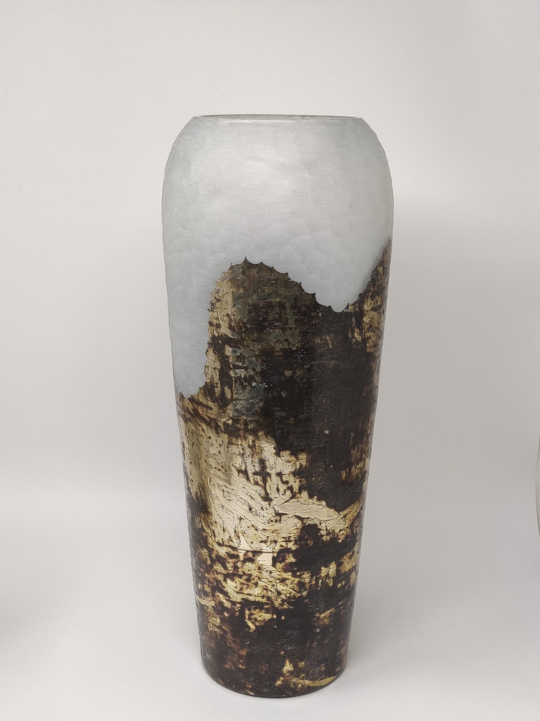 Expobazaar Silver Wavy Chisel Cut Glass Vase