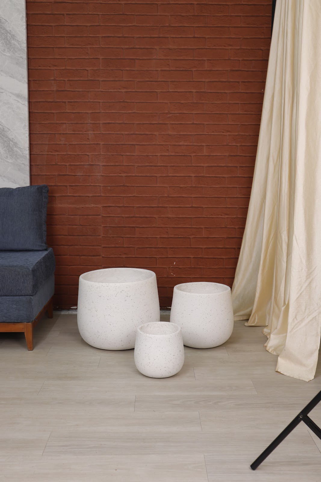 Expobazaar Ribbed Grey Cylindrical Stone‑Finish Large Planter