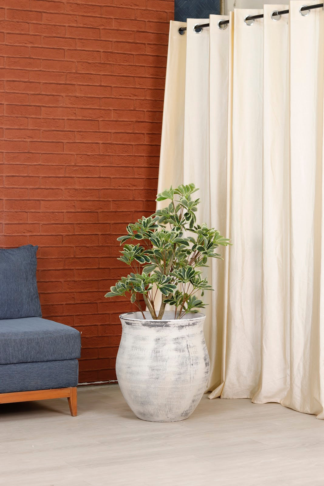 Expobazaar Classic Grey Urn‑Shape Decorative Large Planter