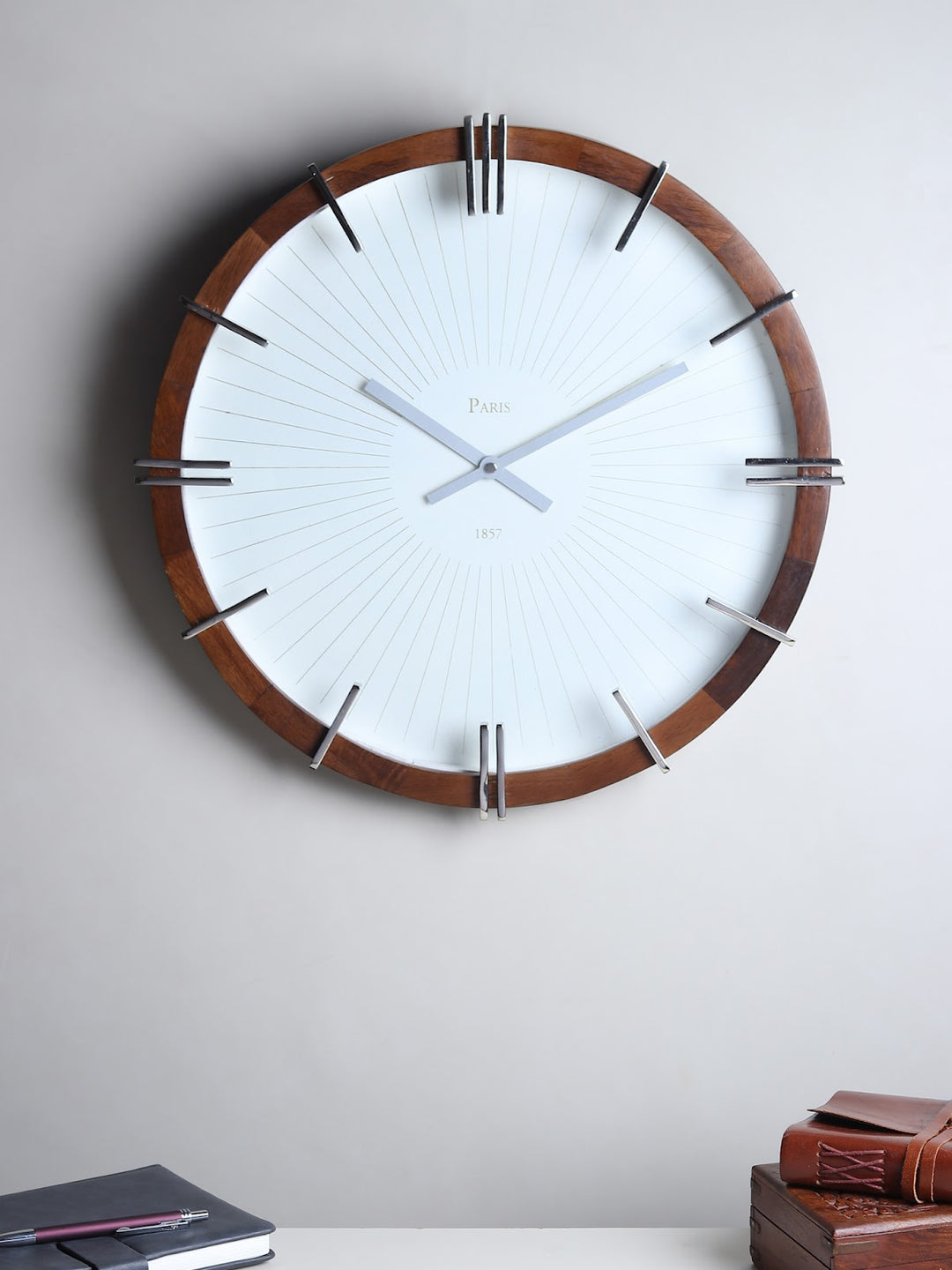 Expobazaar Eclipta Silver Wall Clock