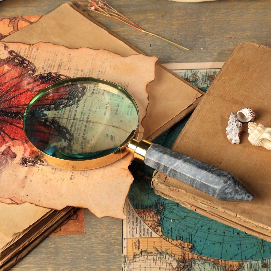 Rickon Marble Handle Handheld Table Magnifier