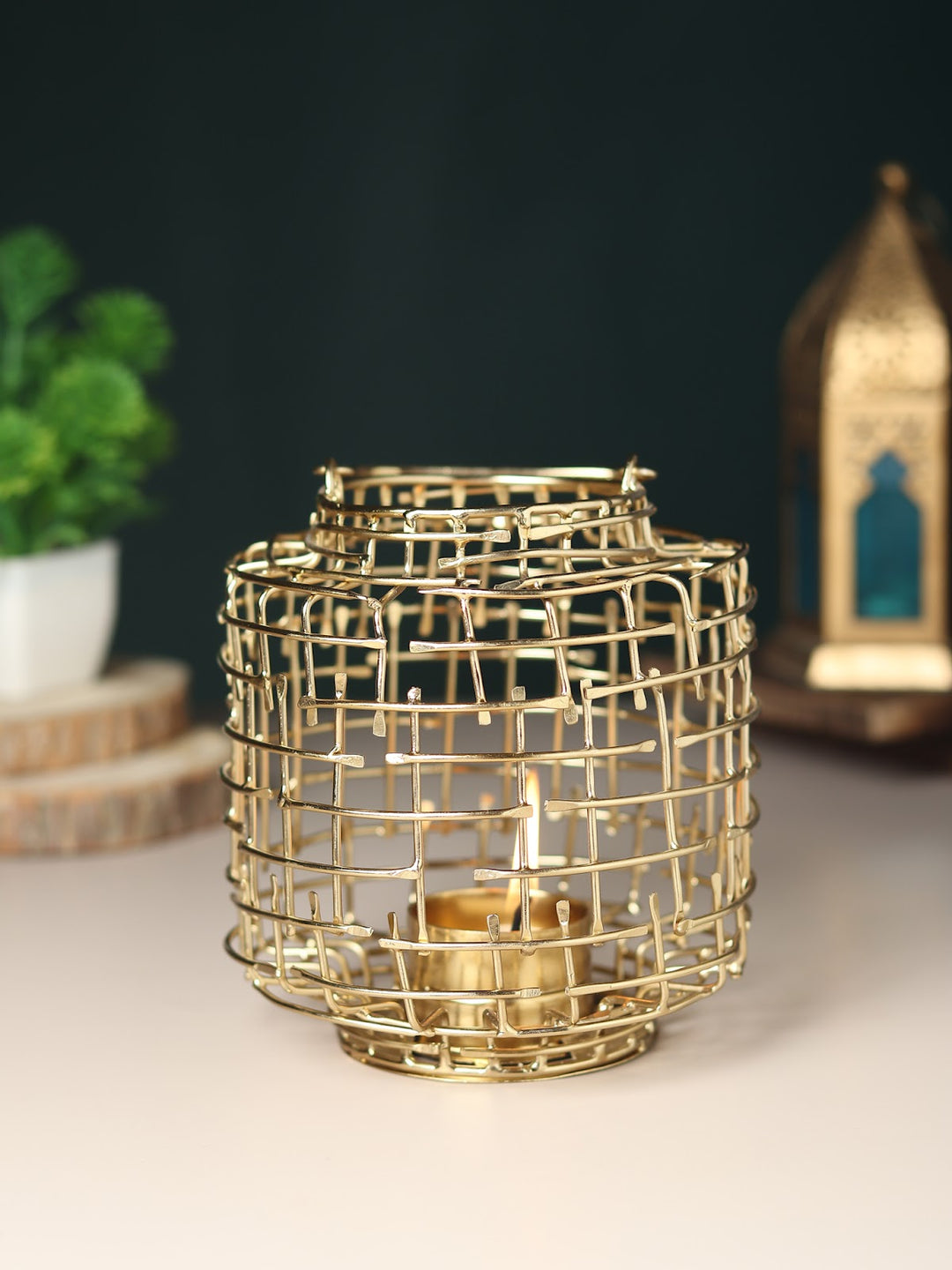 Expobazaar Basketweave Gold Tea Light Holder