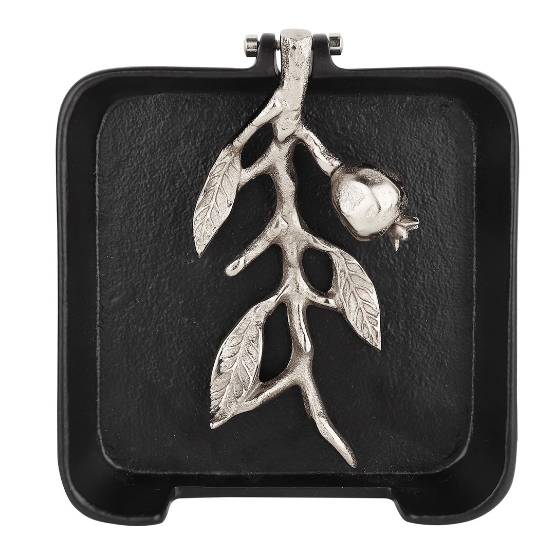 Expobazaar Leafy tissue holder in Silver