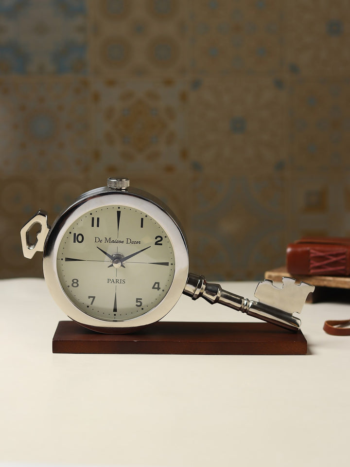 Expobazaar Areios Table Clock In Silver