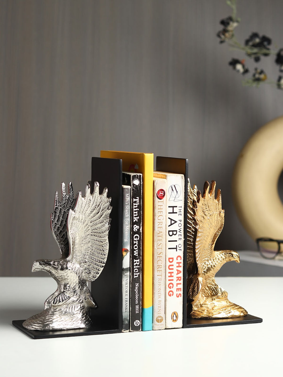 Expobazaar The Helion Pair Bookend Gold & Silver