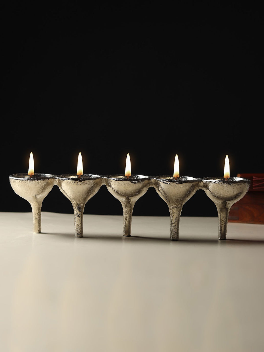 Expobazaar Rivera Candle & T-Light holder medium Silver