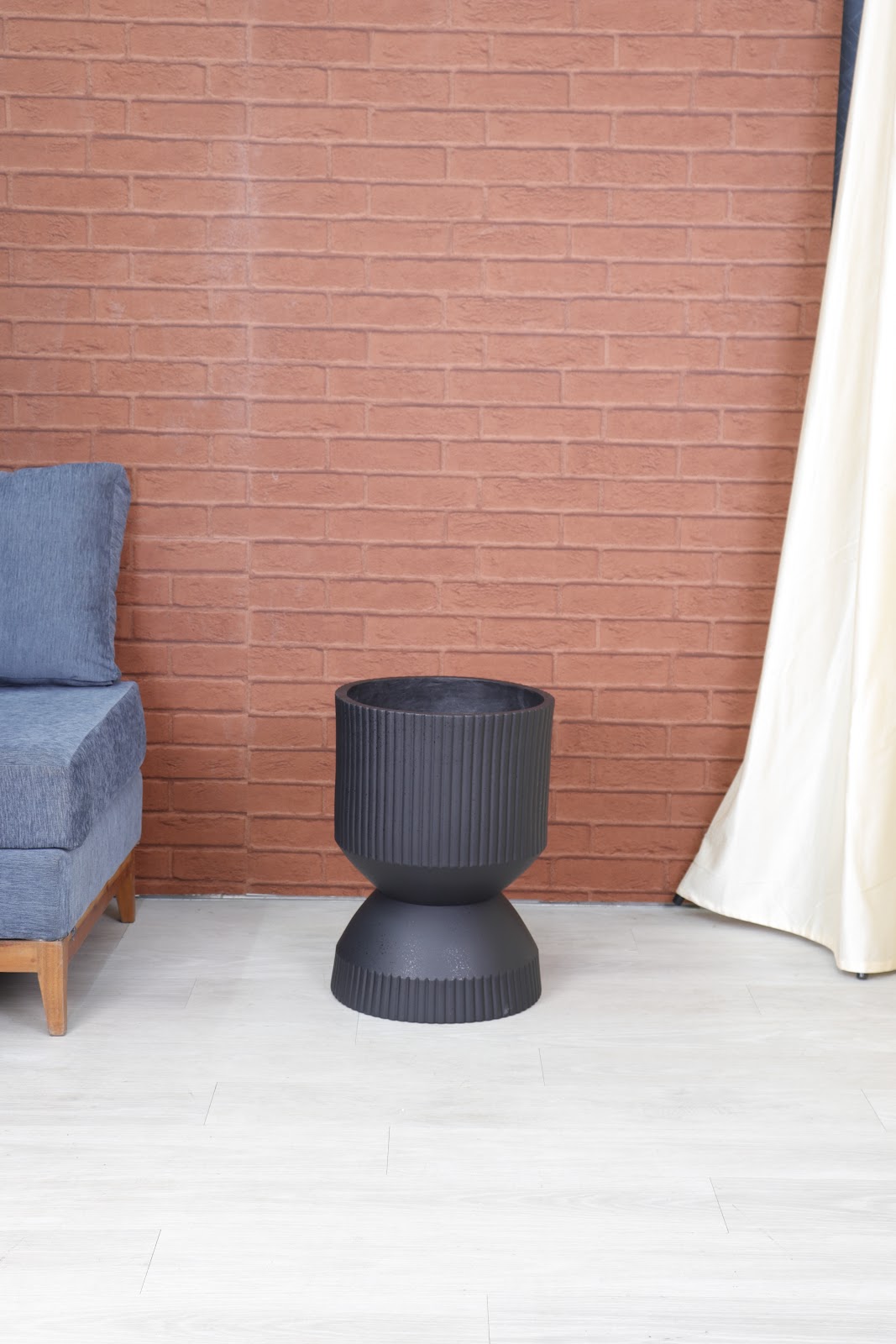 Expobazaar Ribbed Grey Hourglass Large Planter