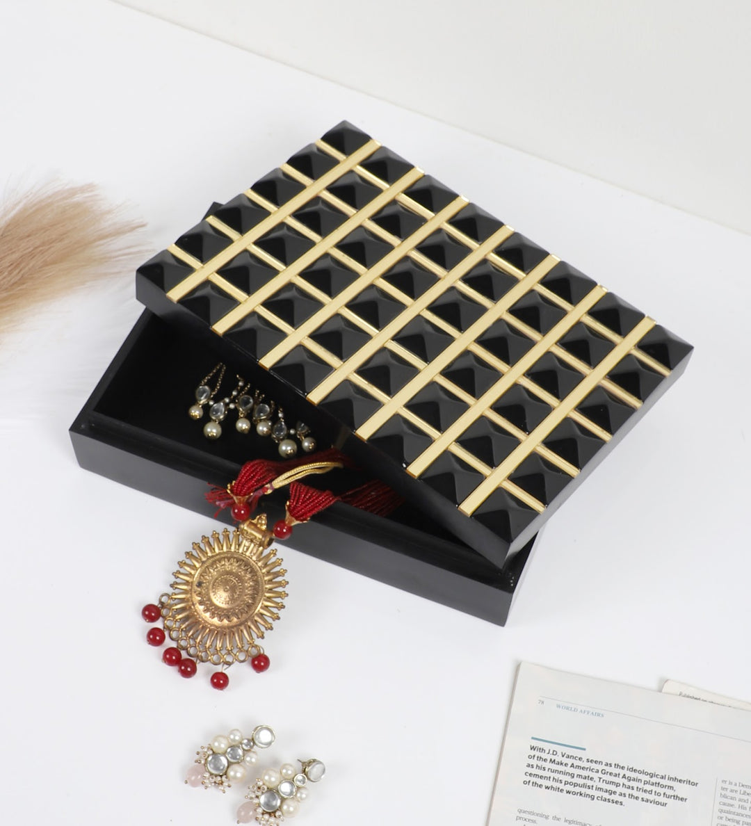 Expobazaar Obsidian Grid Box