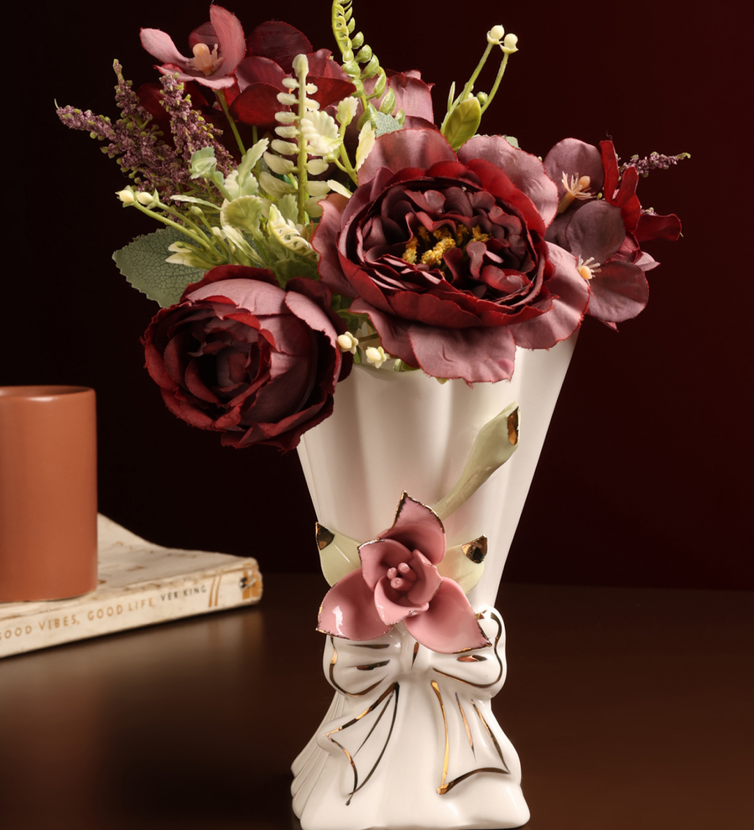 Isolde Fleur Climbing Bloom Porcelain Bud Vase view 1