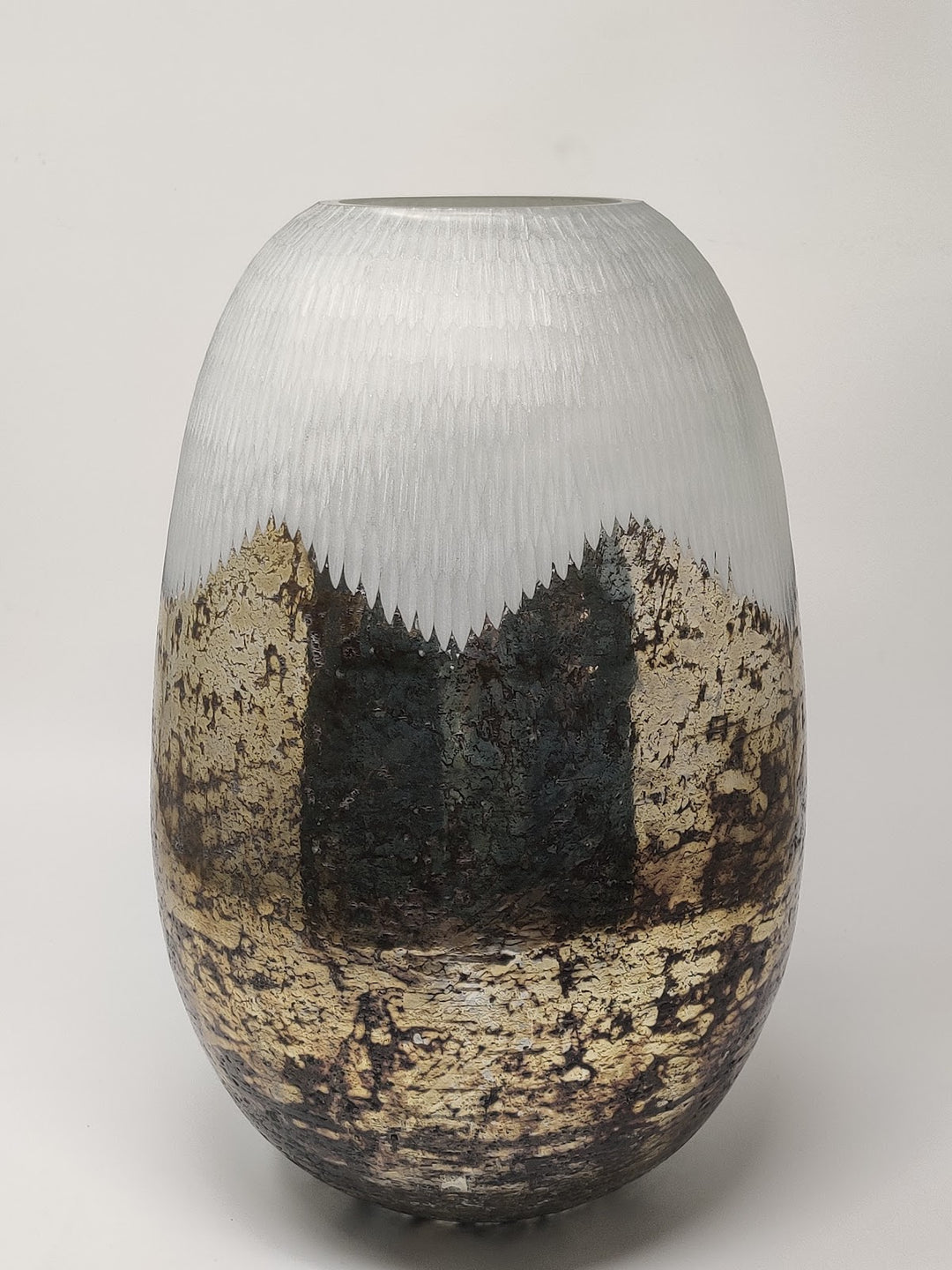 Expobazaar Silver Foil Net Cut Handcrafted Vase