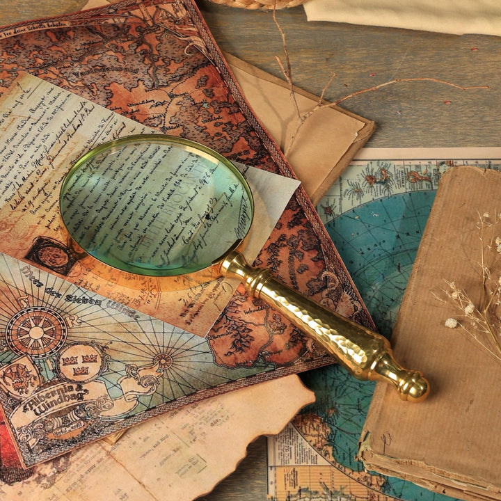 Sonic Round Handheld Table Magnifier