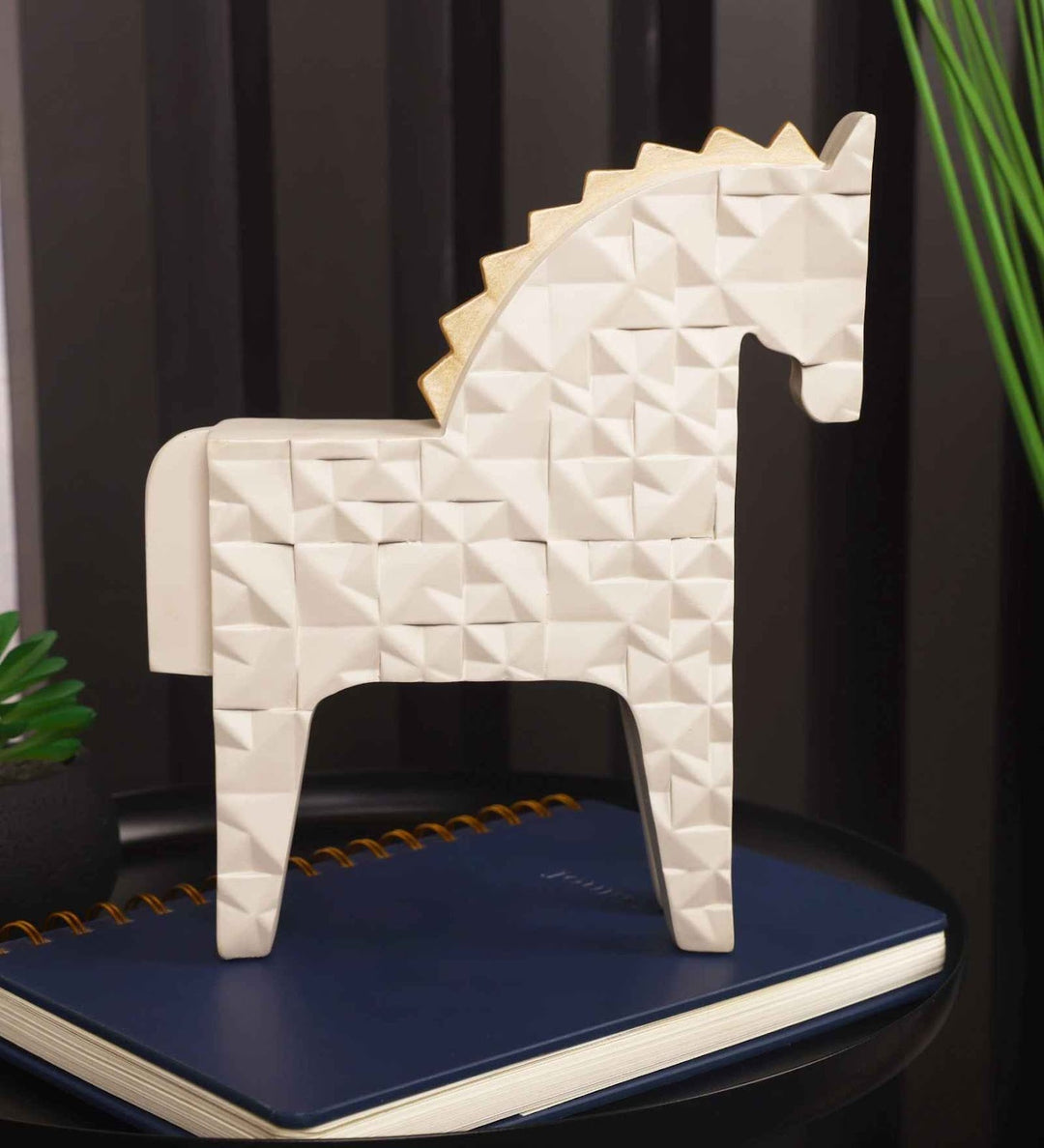 Expobazaar Modern Geometric Horse Resin Sculpture for Contemporary Decor
